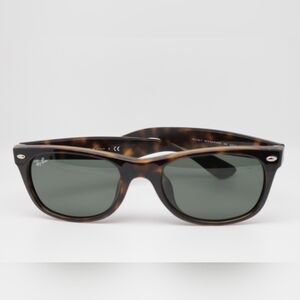 Ray-Ban New Wayfarer RB 2132-F 902  52-18 140 Tortoise Sunglasses